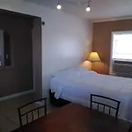 Beaches Motel